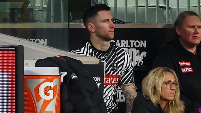 Howe injury fears as Magpies reignite AFL flag hopes