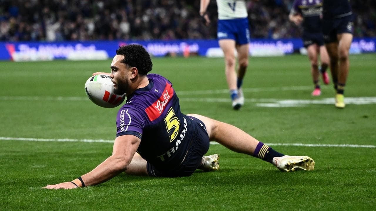 Storm hold out fast-finishing Bulldogs in NRL thriller