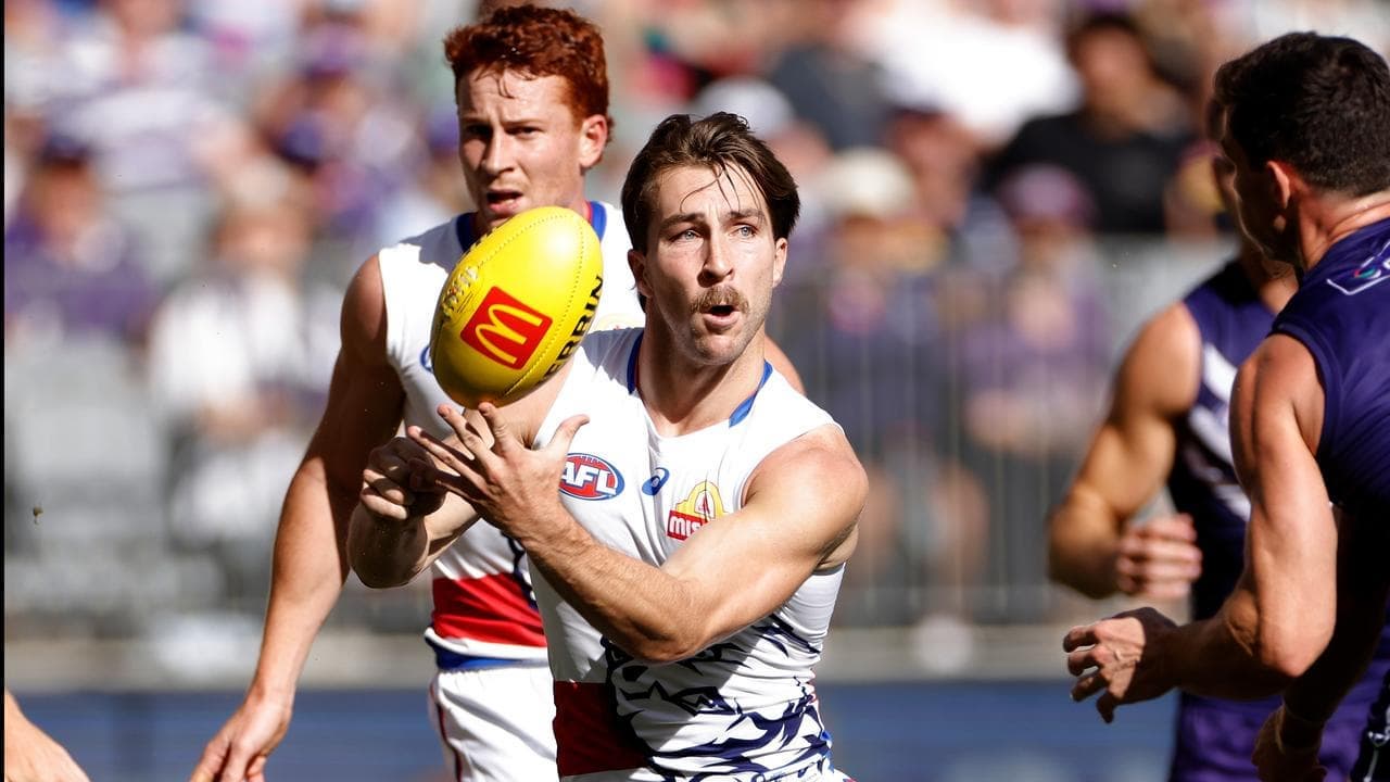 'A final in itself': Season at stake for Dogs, Dockers