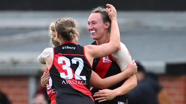 Bomber's late heroics snatch win over Eagles