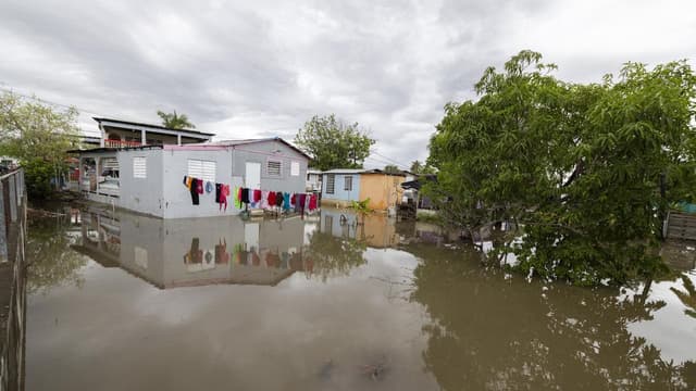 Hurricane Erin leaves two swimmers dead off US coast