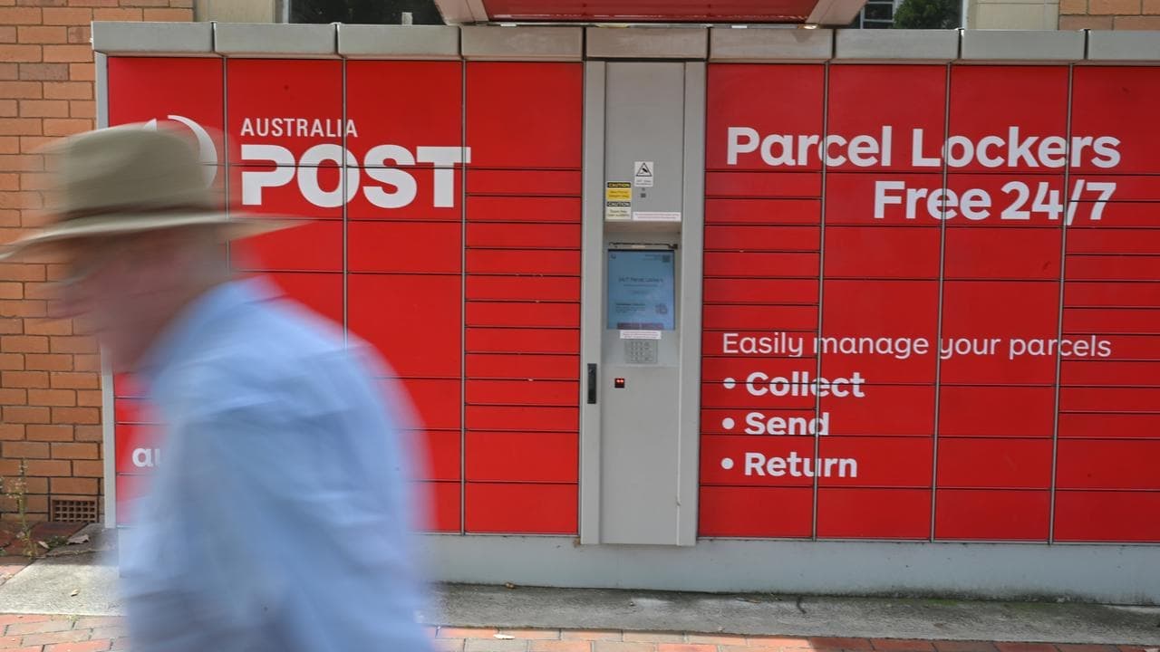Mail mess as Australia Post stamps out US deliveries
