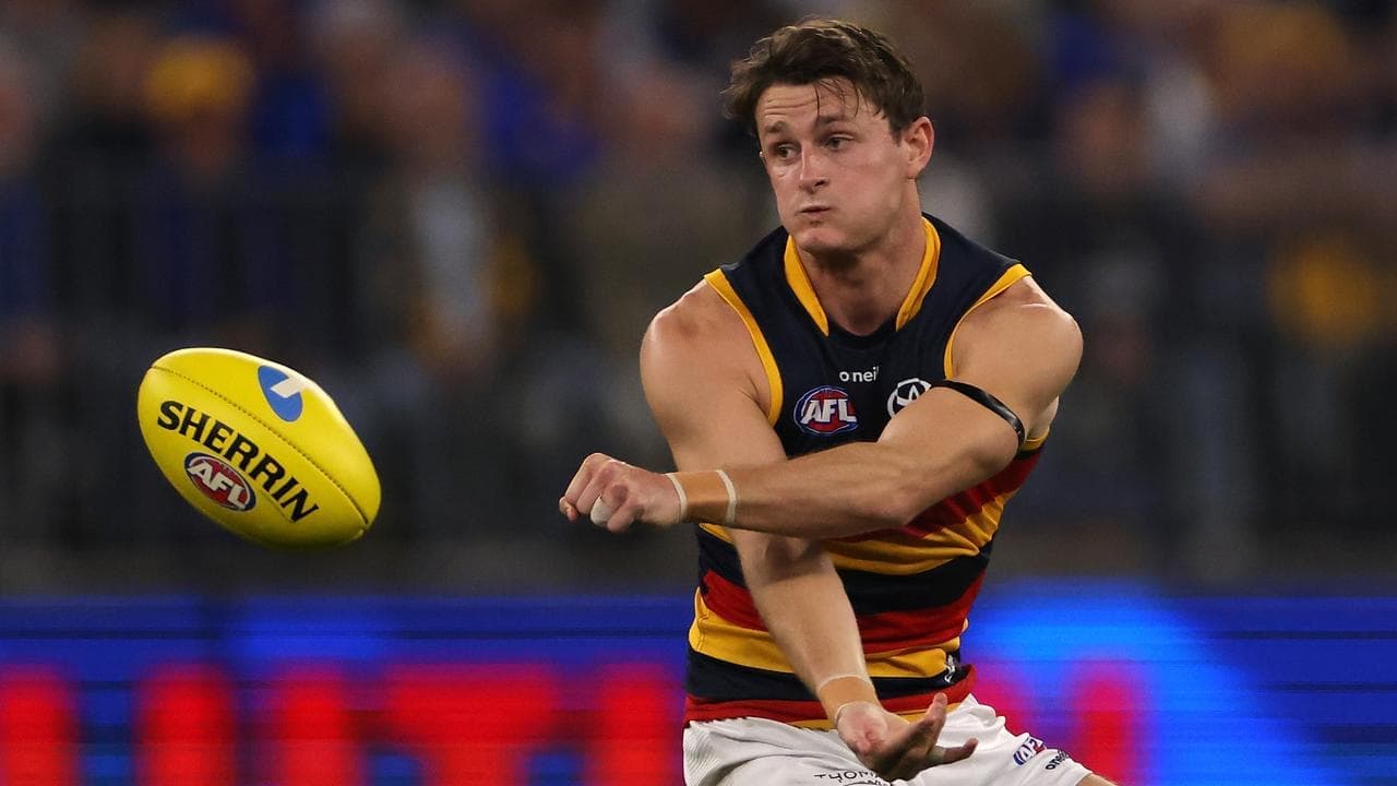 Crows midfielder retires on eve of AFL finals