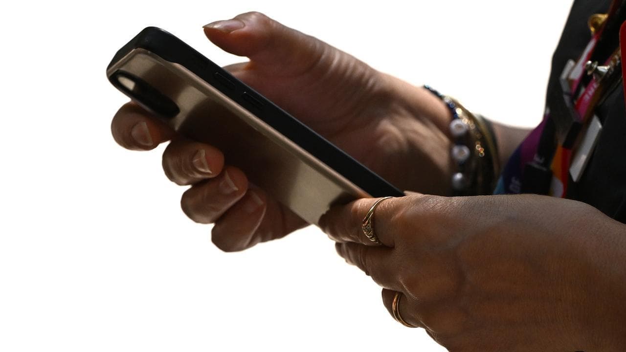 Popular dating apps ban thousands for abuse, harassment