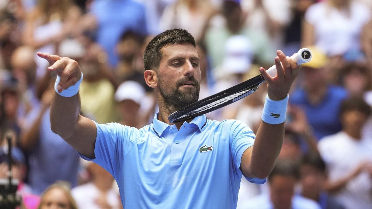 Novak plays on after few false notes, Alcaraz ruthless