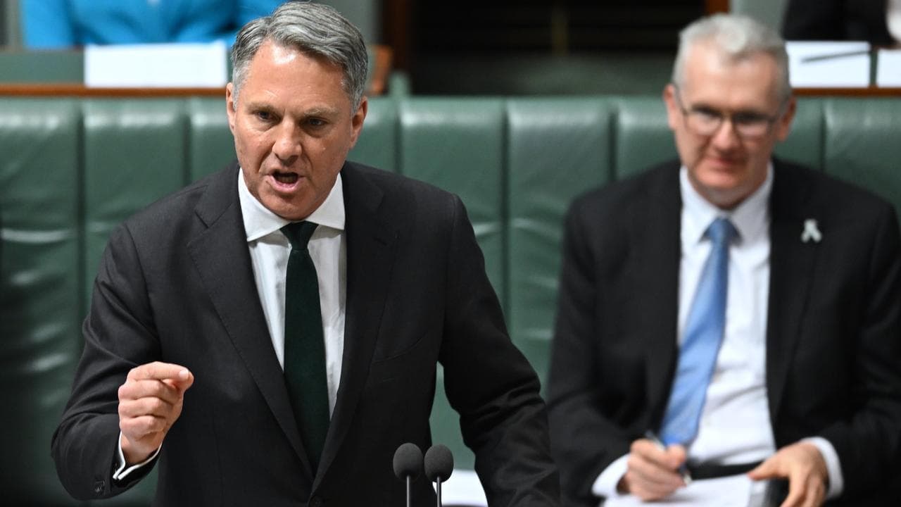 Defence minister slams 'conspiracy' over US meeting