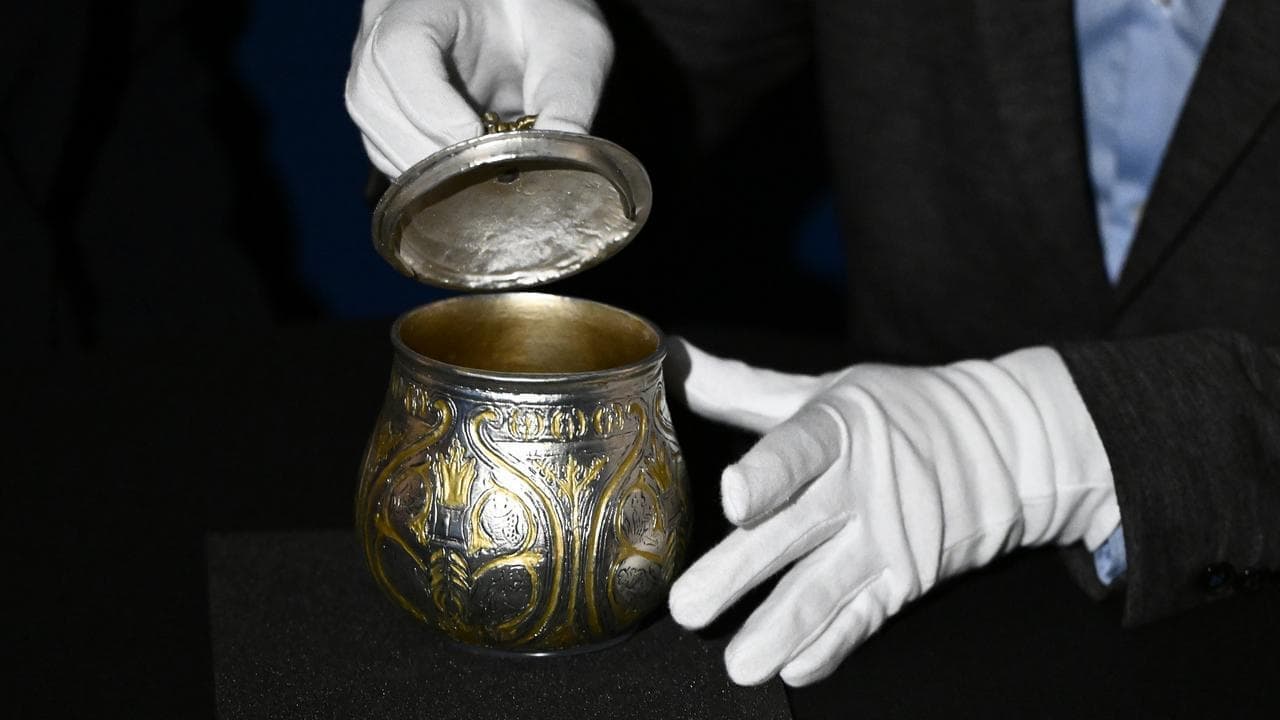 Buried 1000 years, Viking Age treasures tour Down Under