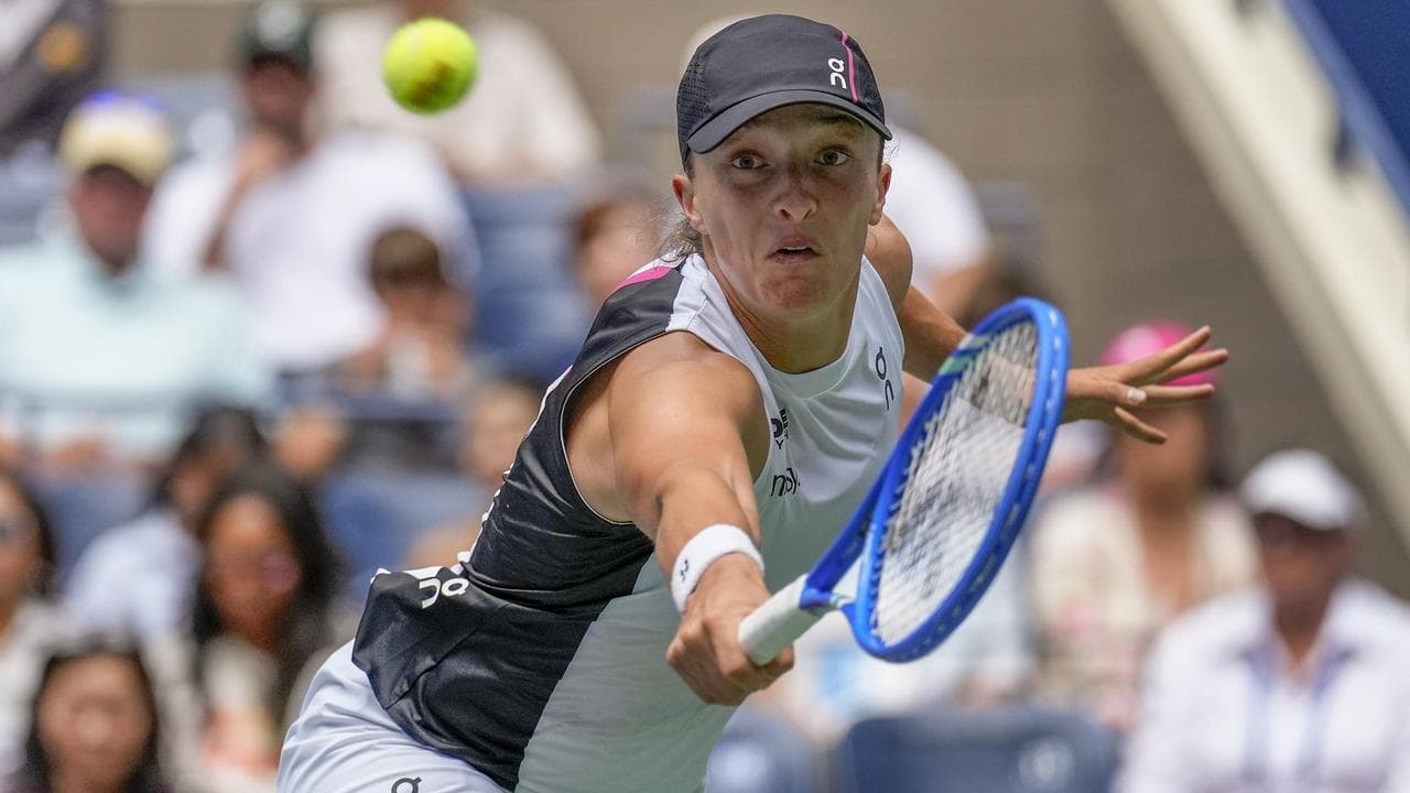 Swiatek, Gauff overcome wobbles to advance at US Open