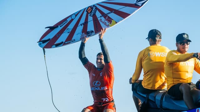 Australian surfer loves his Zen as world titles loom