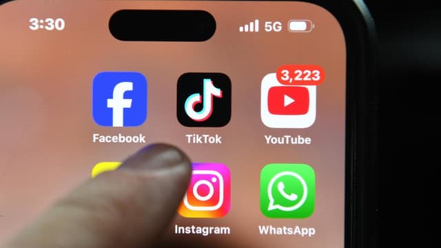 Social media ban no 'watertight' fix for child safety