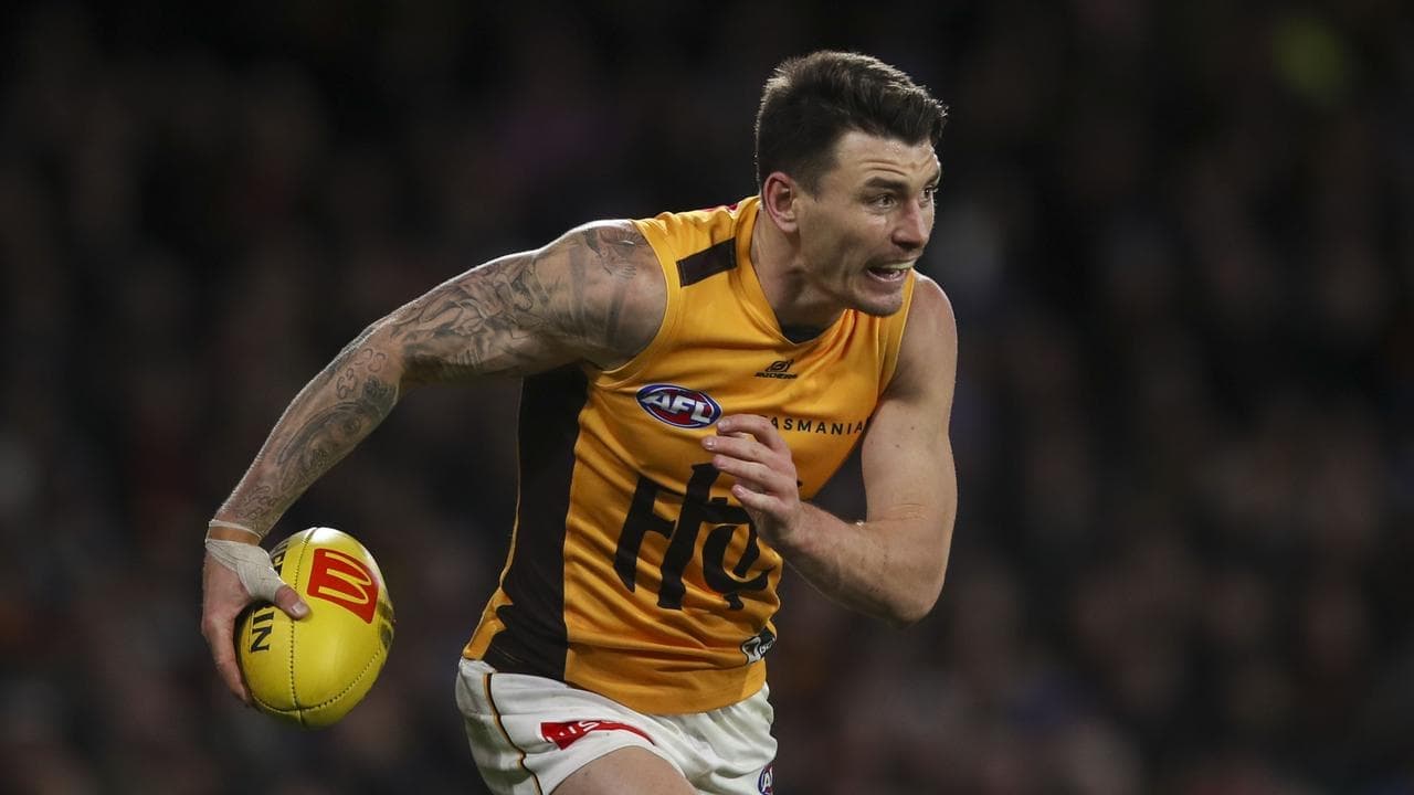 Hawks skipper says priming teammate is no Battle