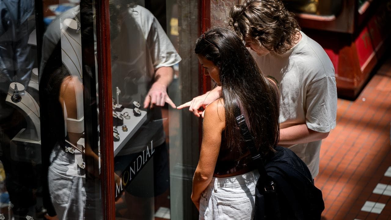 Consumer boom drives surprise jump in economic growth