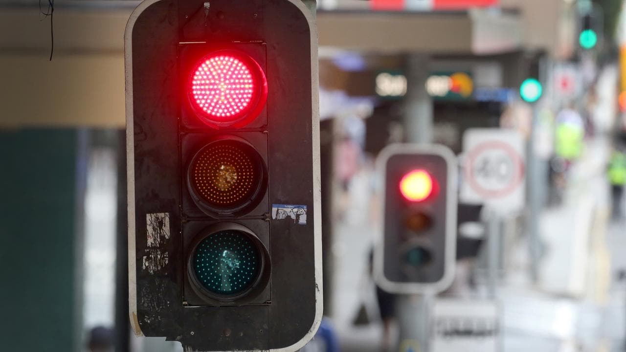 Seeing red: push for road rule change sparks backlash