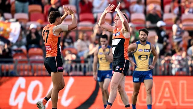 Dynamic duo set to sound 'Orange Tsunami' warning