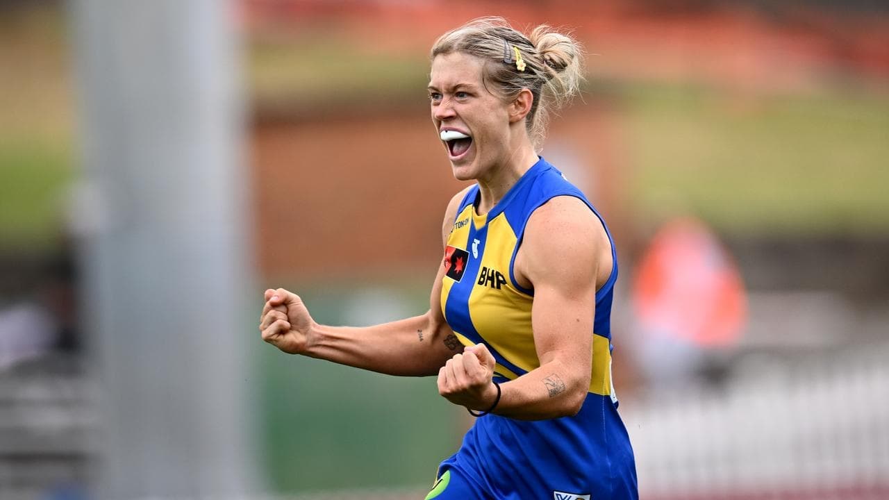 Life's a breeze as Daisy's Eagles down Port