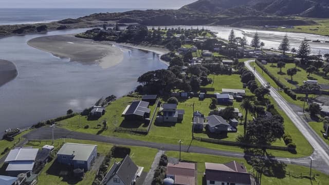 NZ father on the run for years shot dead by police