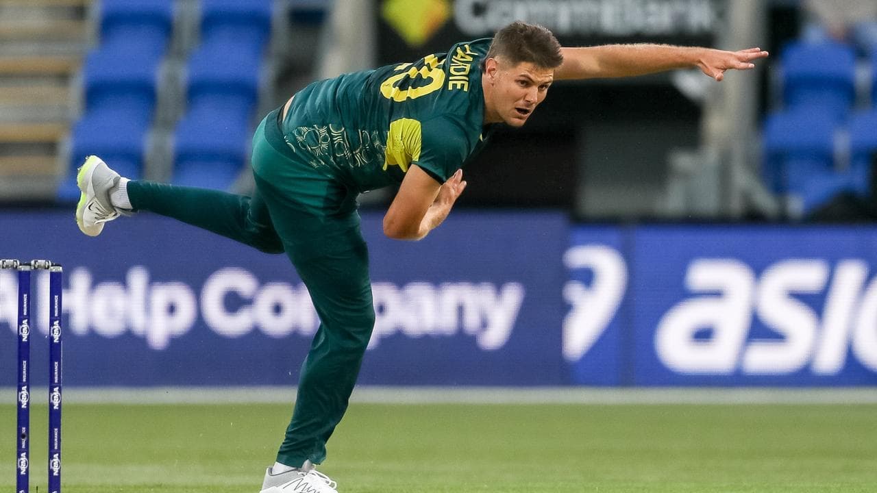 Hardie joins list of injured Aussie quicks