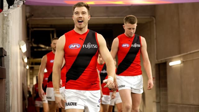 Bombers lay down law over want-away stars