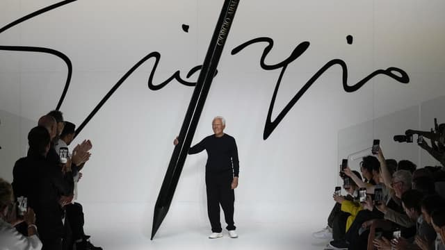 Armani tells heirs to sell part of his fashion empire