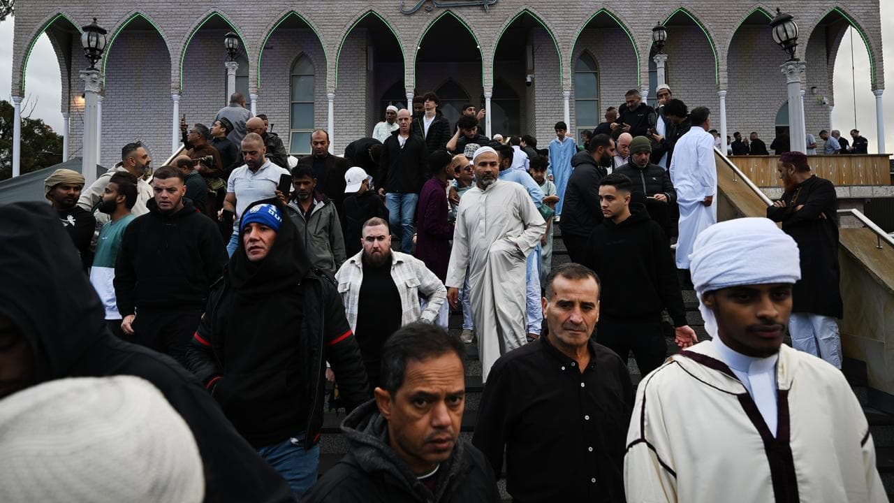 'Fearful' Muslim Australians demand action, not words