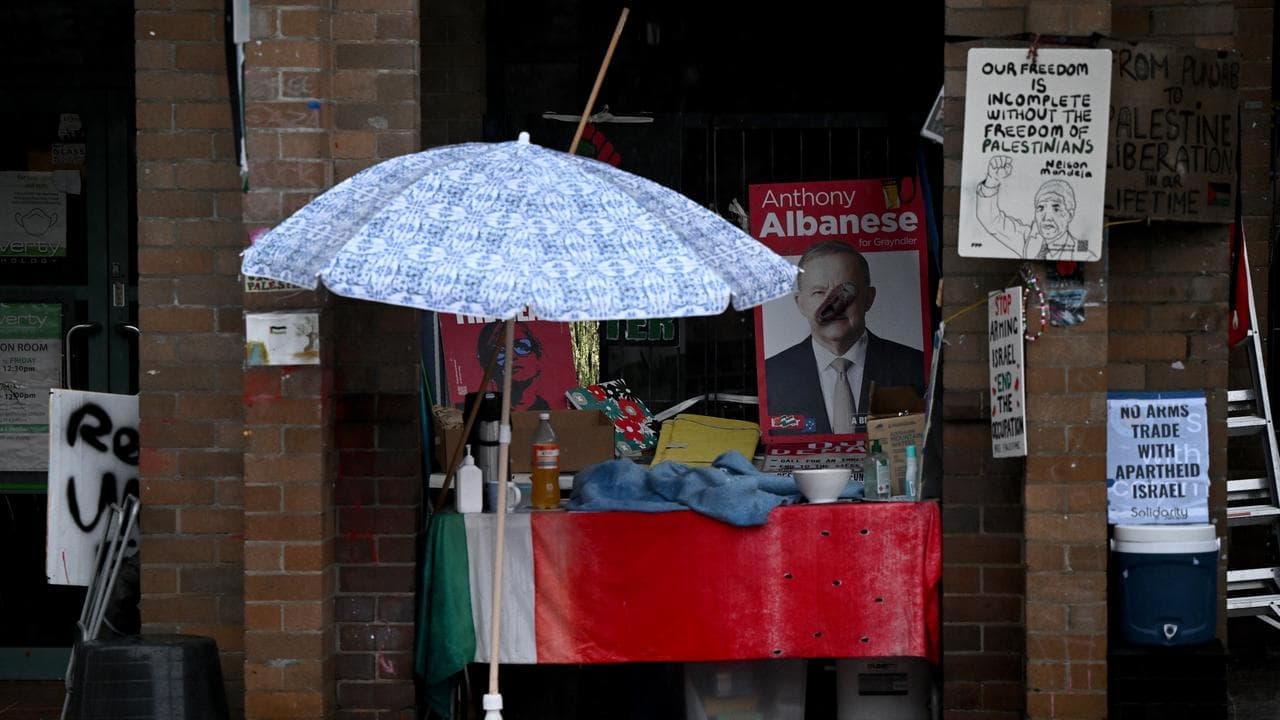 'Does your head in': why the PM's office is closing