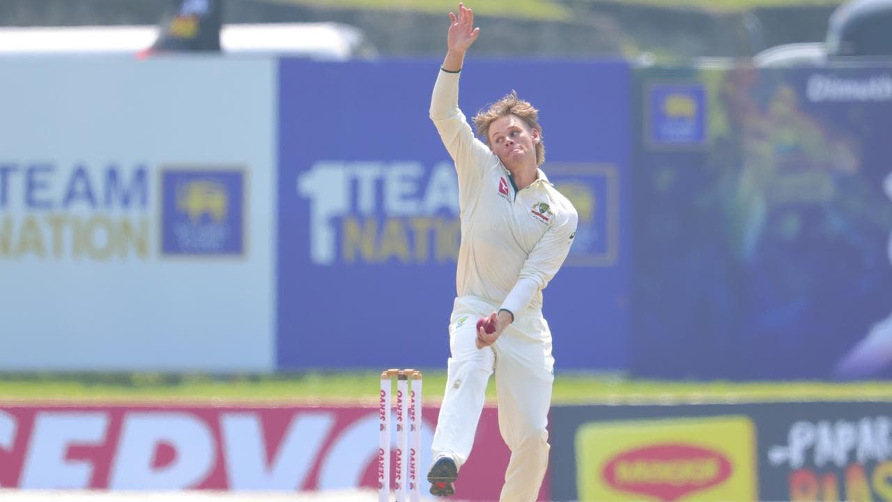 Hard toil for Aussies as India bring their A game