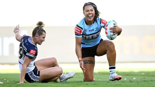 Sharks, Knights reach NRLW preliminary finals