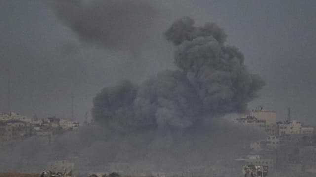 Israeli strikes kill 14 in Gaza as Palestinians flee