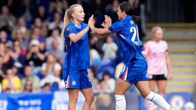 Hero's welcome: Kerr back to Blues' standing ovation