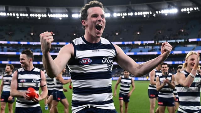 Cats star Holmes out to wipe away tears with AFL flag