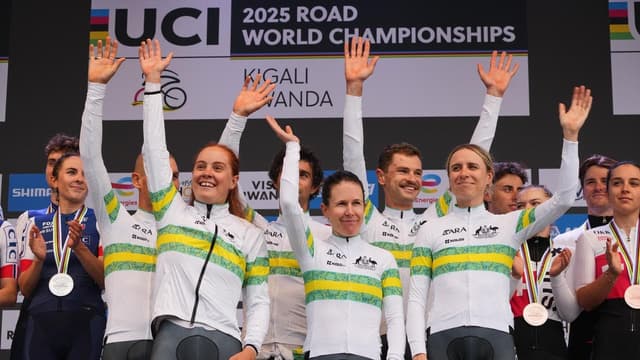 'Riding through hell': Aussie cyclists take world gold
