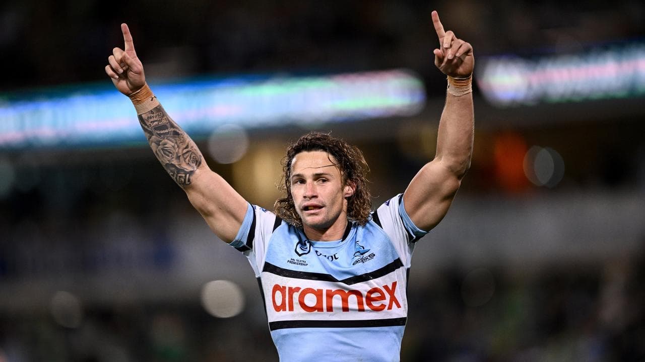 Sharks star shrugs off personal barbs in NRL title race