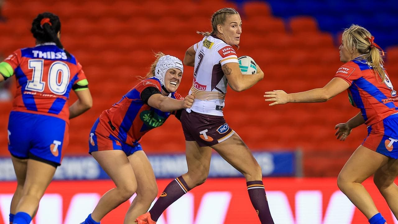 Broncos' NRLW star takes aim at Knights fans