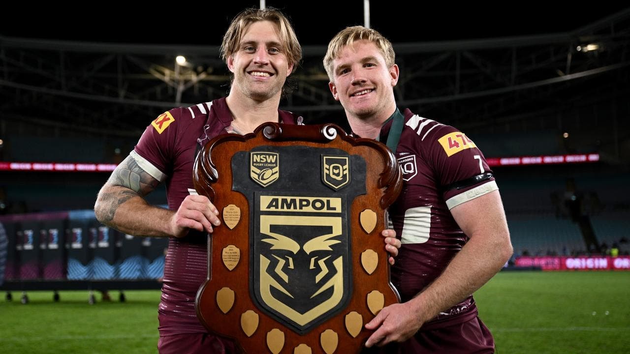 'Exceptional' Munster, Dearden clinch Maroons awards