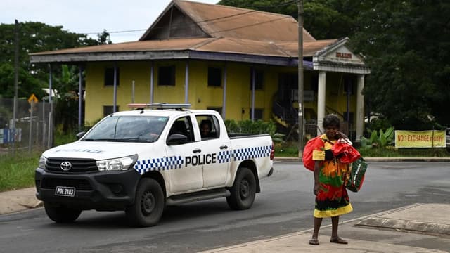 Australia cops it over Vanuatu's police deal with China