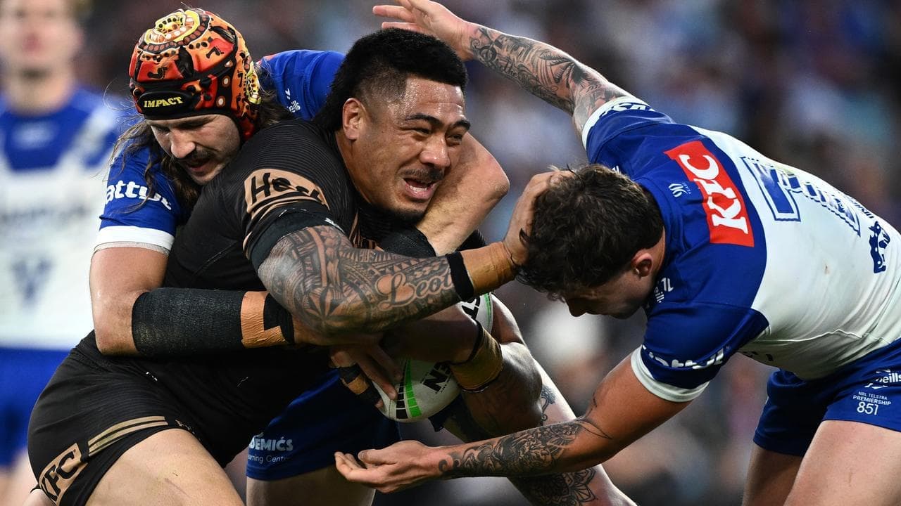 Be like Mike: Tyson clips pump up Panthers enforcer