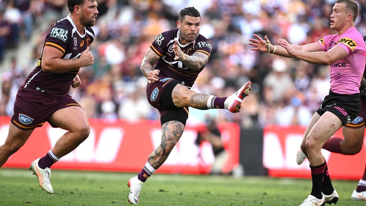 Broncos stun Panthers with Reynolds redemption