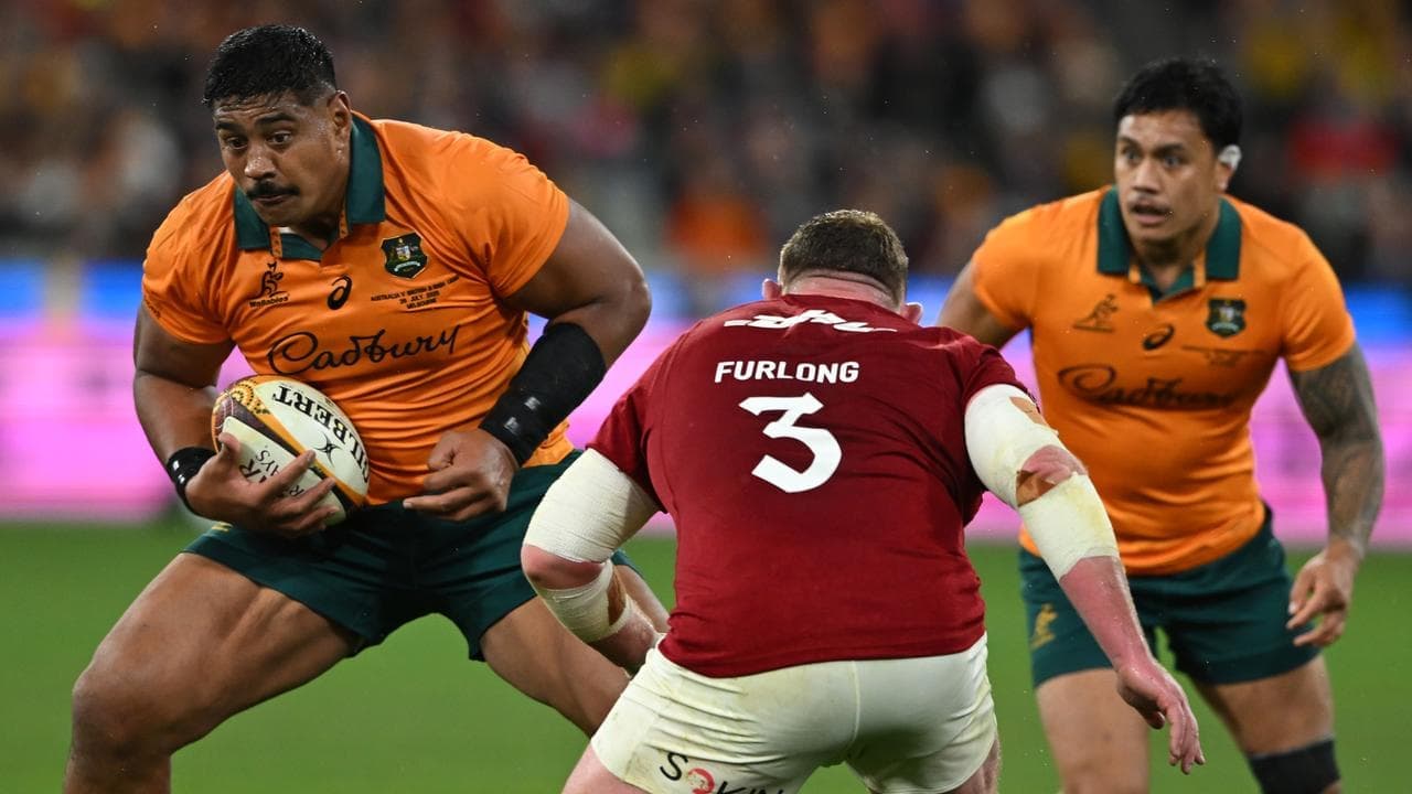 Rain, schedule and flights conspire against Skelton