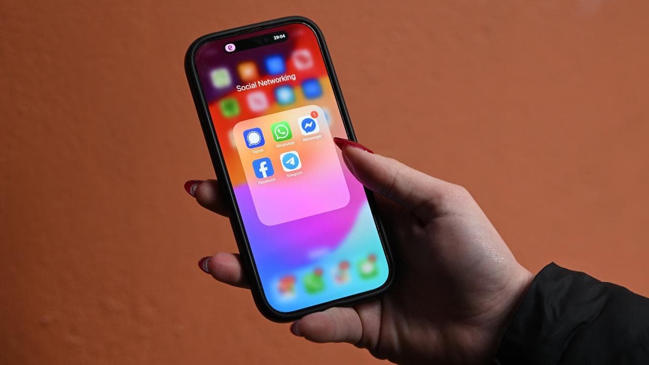 Banned by AI bots: fresh call for social media referee