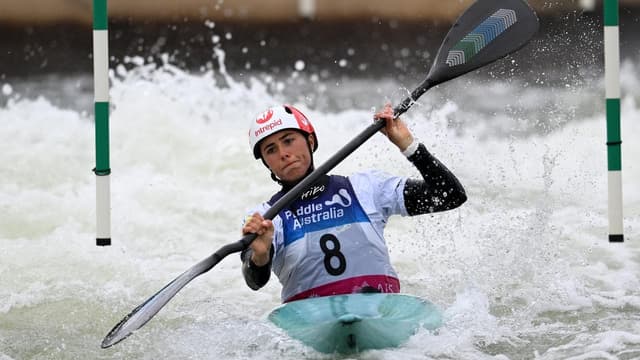 Australian paddlers set sizzling pace at canoe worlds