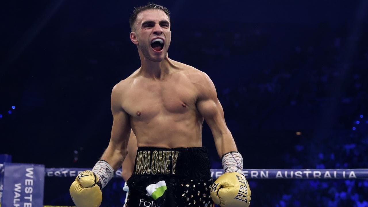 Moloney finally gets title shot after Mexican stand-off
