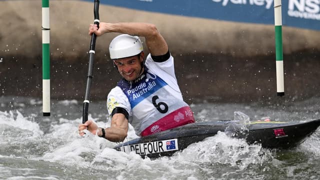 Delfour delivers in canoe slalom world championships