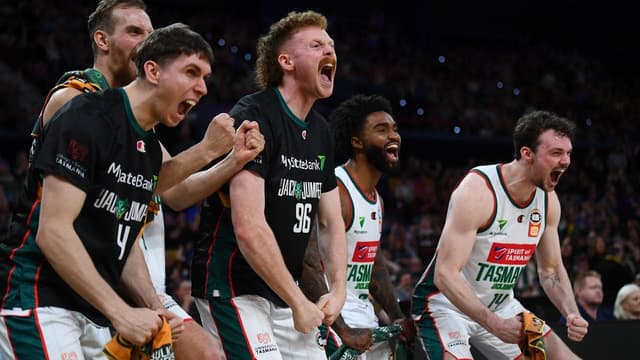 JackJumpers conjure NBL escape on contentious foul