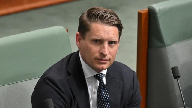 'Fight Labor': Libs urge unity after Hastie resignation