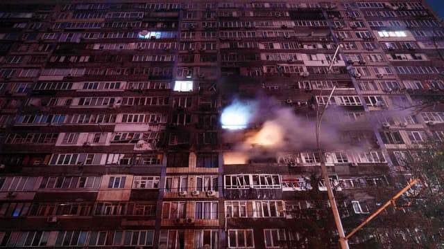 Russia strikes Kyiv apartments, energy sites