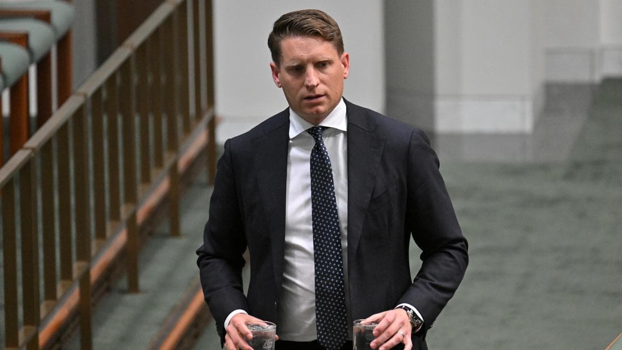 Backers hose down Hastie's fiery email to supporters
