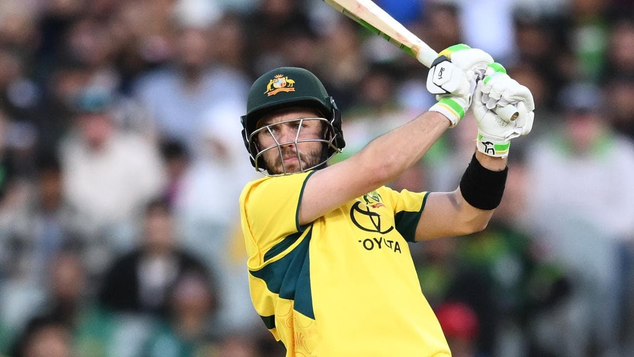 Philippe, Kuhnemann in for ODI with Inglis injured