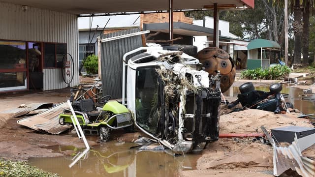 Weather bureau warnings 'inadequate' before town razed