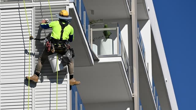 'Unfair': investors flock as key workers struggle