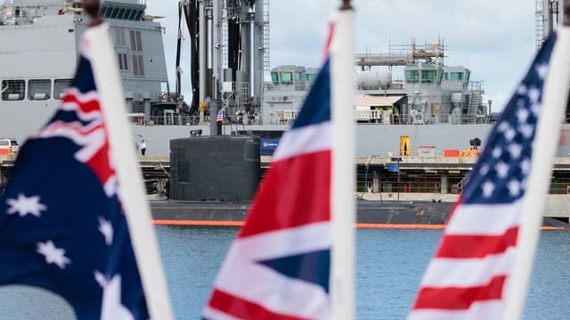 Submarine program may buoy nation's migration rate